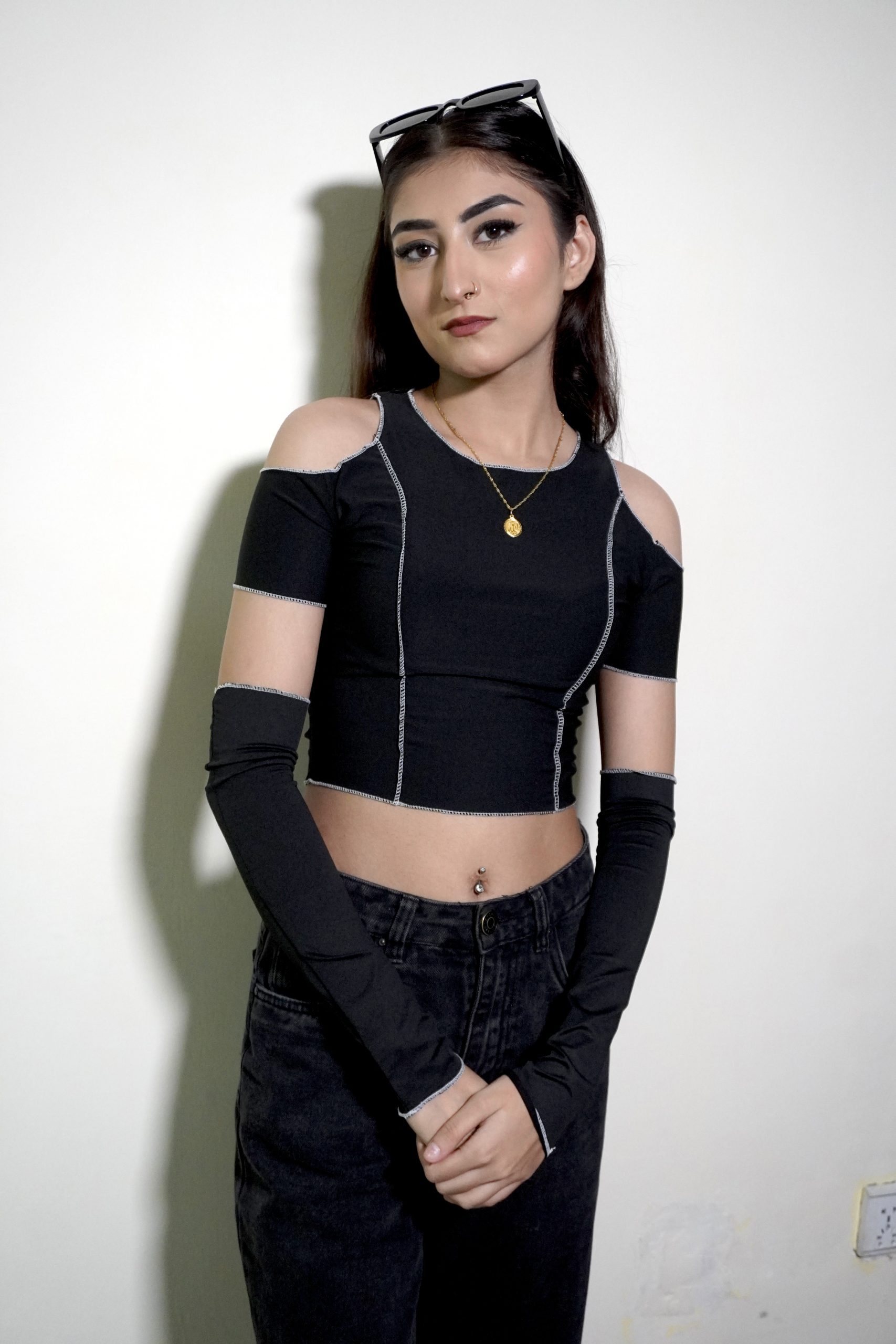 Gothic Slit Shoulders Crop Top - Image 3